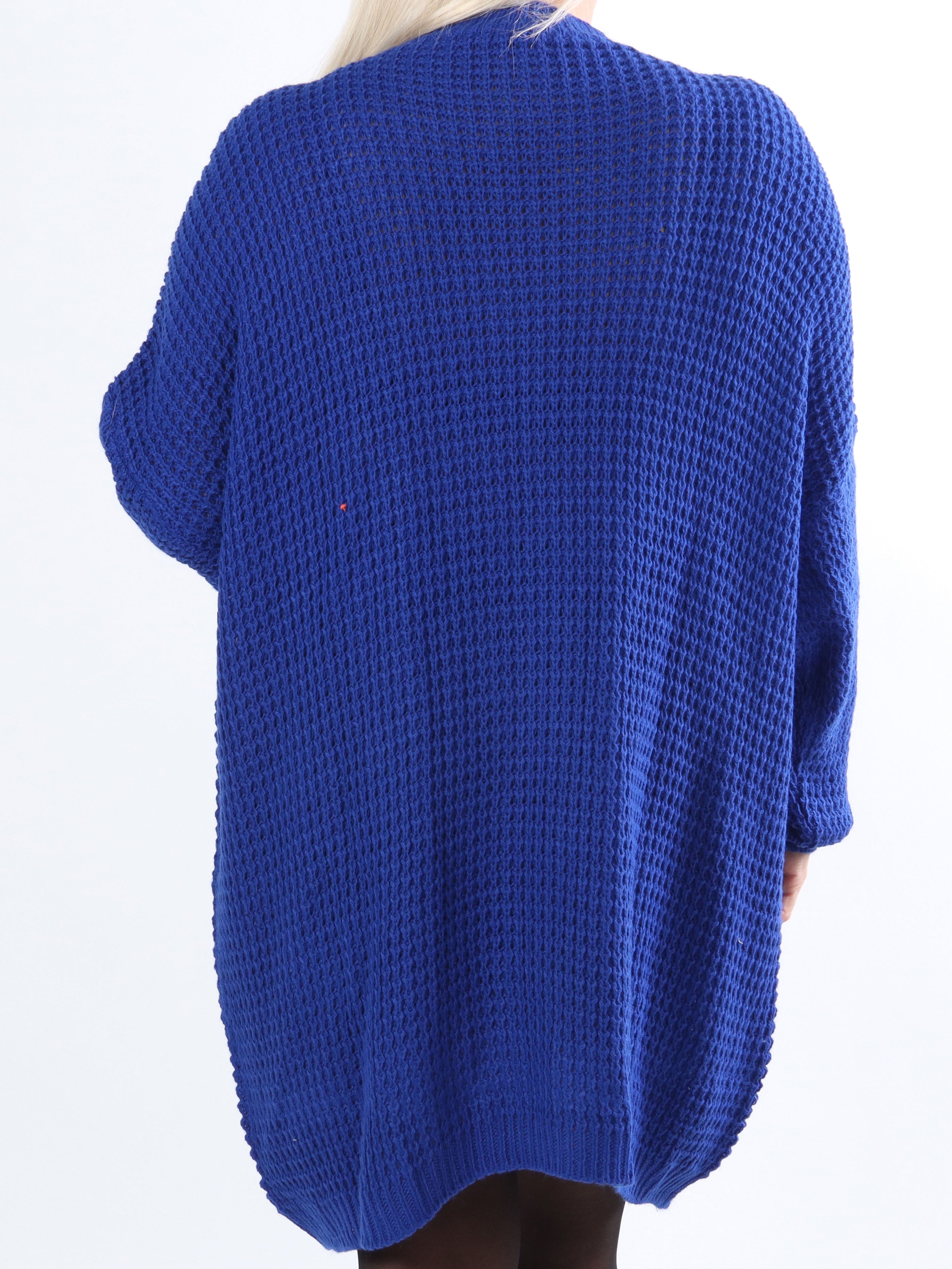 Lalisa - Strikkjole i plus size med kabelstrik og flæser